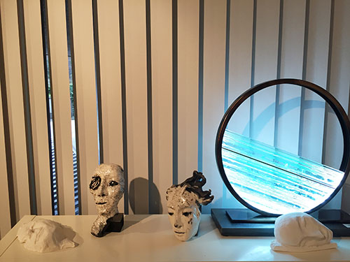 4 sculptures et bas-reliefs à l
